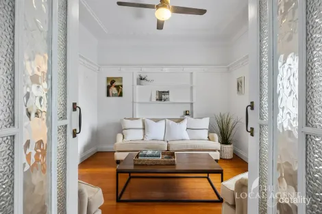 Property photo of 1 Cyril Street Camp Hill QLD 4152