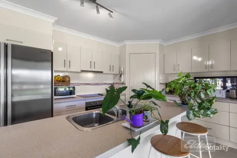 Property photo of 5 Duchess Court Cooloola Cove QLD 4580