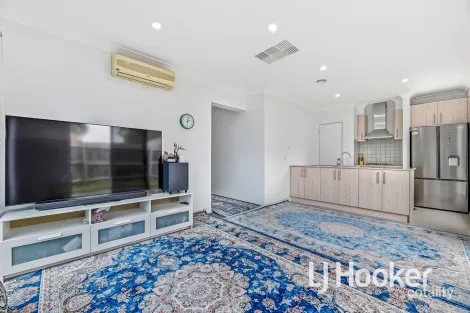 Property photo of 7 Pharaoh Drive Cranbourne VIC 3977