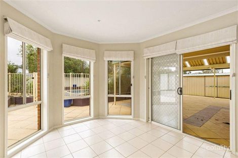 Property photo of 2 Gleneagles Avenue Tarneit VIC 3029
