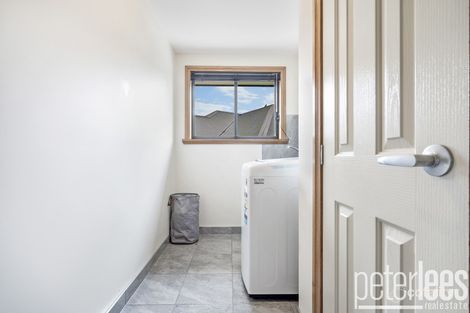 Property photo of 27 Dafnis Drive Newnham TAS 7248