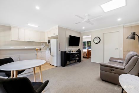 Property photo of 2/33 Mandurang Road Spring Gully VIC 3550