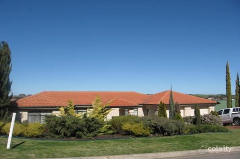 5 Sandra Hennig Ct, Greenwith, SA 5125