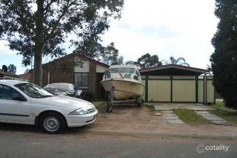 25 Madison Cct, St Clair, NSW 2759