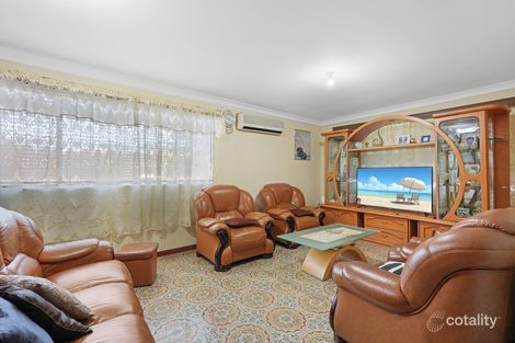 Property photo of 7 Pierce Close Prairiewood NSW 2176