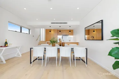 Property photo of 1249 Anzac Parade Chifley NSW 2036