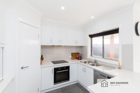 Property photo of 2 Luker Street Horsham VIC 3400