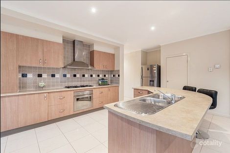 Property photo of 2 Explorers Place Craigieburn VIC 3064