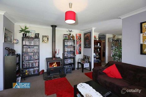 Property photo of 1 Pera Mews Beldon WA 6027