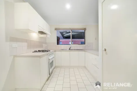 Property photo of 12 Woolpack Street Hoppers Crossing VIC 3029