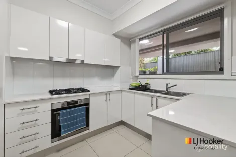 Property photo of 1/2 Kurrajong Road Casula NSW 2170