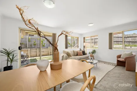 Property photo of 6 Dagmar Berne Street Macgregor ACT 2615