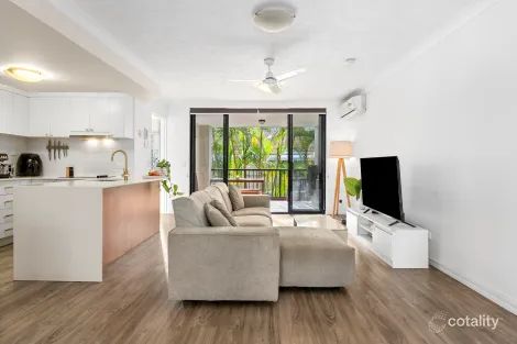 Property photo of 7/4 Mawarra Street Palm Beach QLD 4221