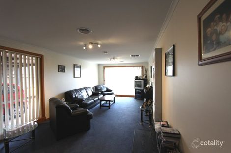 Property photo of 4 Bemboka Court Werribee VIC 3030