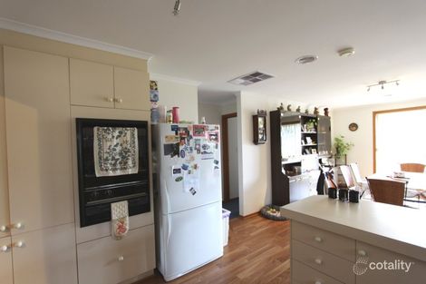 Property photo of 4 Bemboka Court Werribee VIC 3030