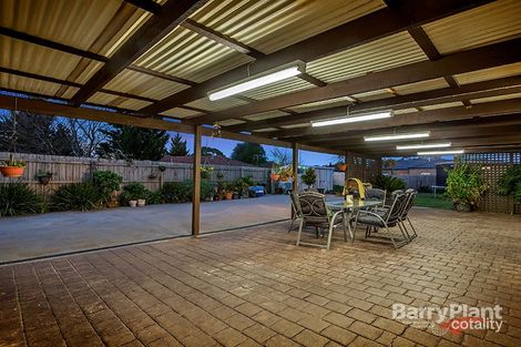Property photo of 6 McMurray Crescent Hoppers Crossing VIC 3029