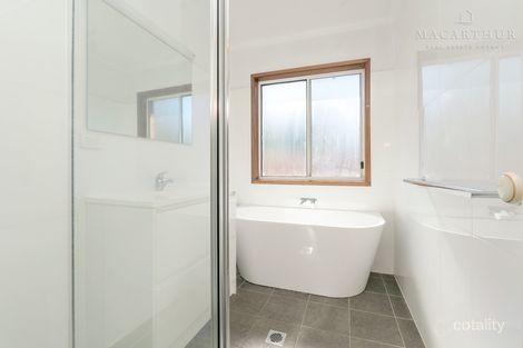 Property photo of 2/14 Canola Place Estella NSW 2650