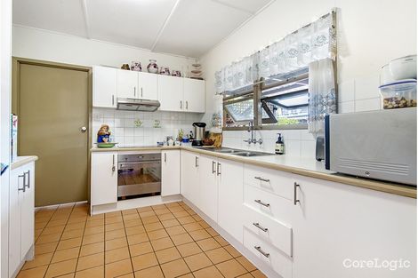 Property photo of 2/85 Falconer Street Southport QLD 4215