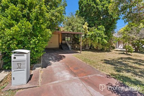 Property photo of 32 Cara Road Greenmount WA 6056