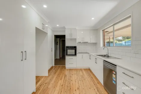 Property photo of 43 Knockator Crescent Centenary Heights QLD 4350