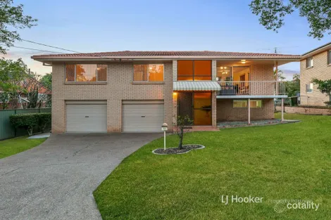 Property photo of 12 Copenhagen Street Wishart QLD 4122