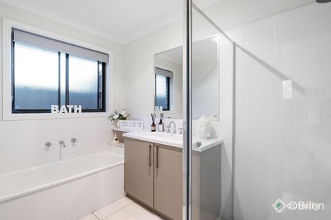 Property photo of 7 Lauren Place Wodonga VIC 3690