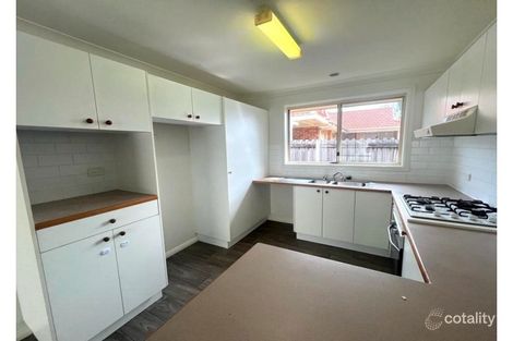 Property photo of 22 Paroo Court Wattle Grove NSW 2173