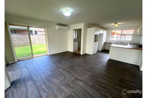 Property photo of 22 Paroo Court Wattle Grove NSW 2173