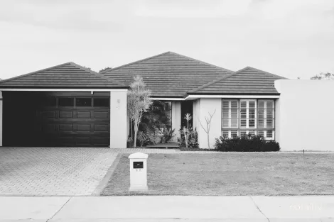Property photo of 27 Wimbridge Road Wattle Grove WA 6107