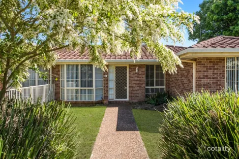 Property photo of 2/6 Tallowood Crescent Ourimbah NSW 2258