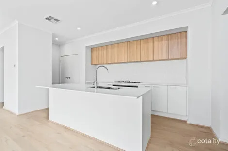 Property photo of 1 Stoneleigh Avenue Mount Barker SA 5251