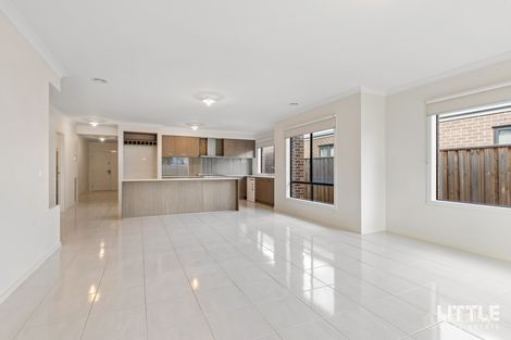 Property photo of 12 Muscovy Way Werribee VIC 3030