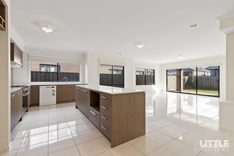Property photo of 12 Muscovy Way Werribee VIC 3030