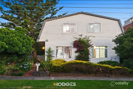 Property photo of 28 Birdwood Street Parkdale VIC 3195