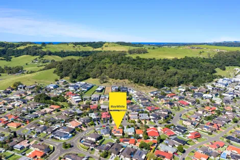 Property photo of 18 Mortlock Drive Albion Park NSW 2527