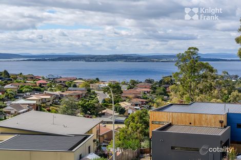 Property photo of 99 Tingira Road Blackmans Bay TAS 7052
