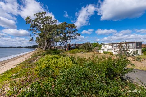 2 Balanada St, Lauderdale, TAS 7021