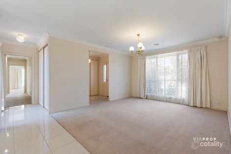 Property photo of 2 Larose Place Werribee VIC 3030