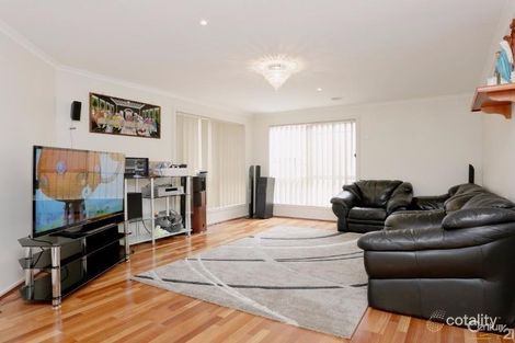 Property photo of 32 Pioneer Drive Deer Park VIC 3023
