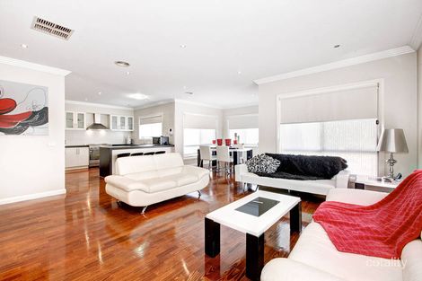 Property photo of 27 Long Island Circuit Craigieburn VIC 3064