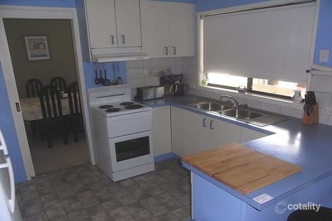 Property photo of 3 Barton Parade Tomakin NSW 2537