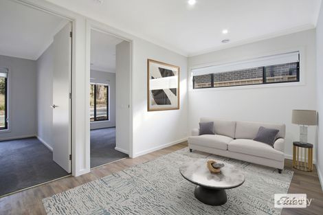 Property photo of 24 Dartnell Crescent Wodonga VIC 3690