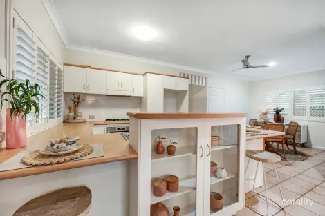 Property photo of 4 Fortunia Lane Kirwan QLD 4817