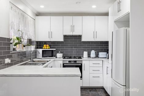 Property photo of 19 Spruce Avenue Aberfoyle Park SA 5159
