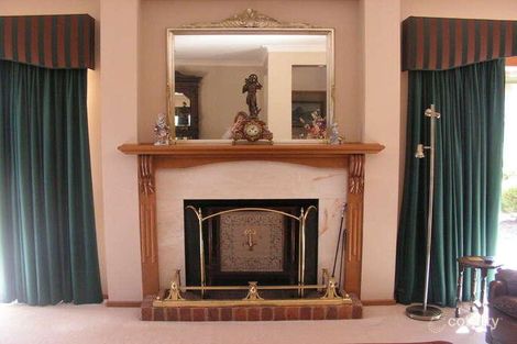 Property photo of 60 Arcadia Downs Drive Kialla VIC 3631