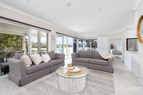 Property photo of 26 Ocean View Drive Wamberal NSW 2260