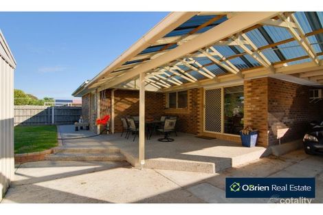 Property photo of 15 Maculata Drive Cranbourne West VIC 3977