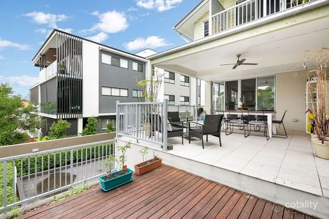 Property photo of 4/106 Carmody Road St Lucia QLD 4067