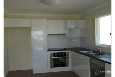 Property photo of 2/87 Emsworth Street Wynnum QLD 4178