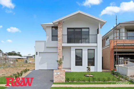 24 Freshwater Dr, Cobbitty, NSW 2570